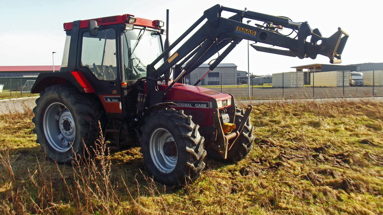 Traktor типа Case IH 844 Fronthydraulik+Frontlader, Gebrauchtmaschine в Mittelsdorf (Фотография 2)