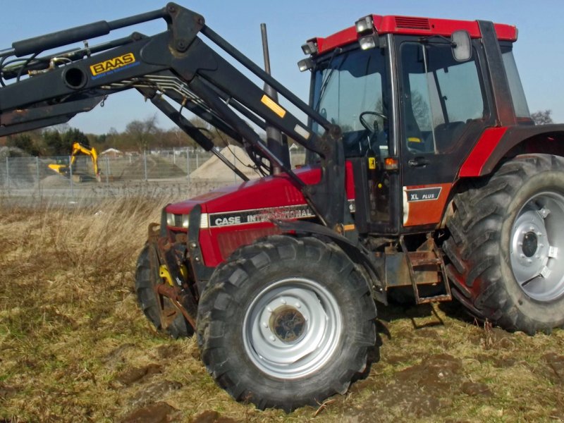 Traktor van het type Case IH 844 Frontlader+Fronthydraulik, Gebrauchtmaschine in Mittelsdorf (Foto 1)