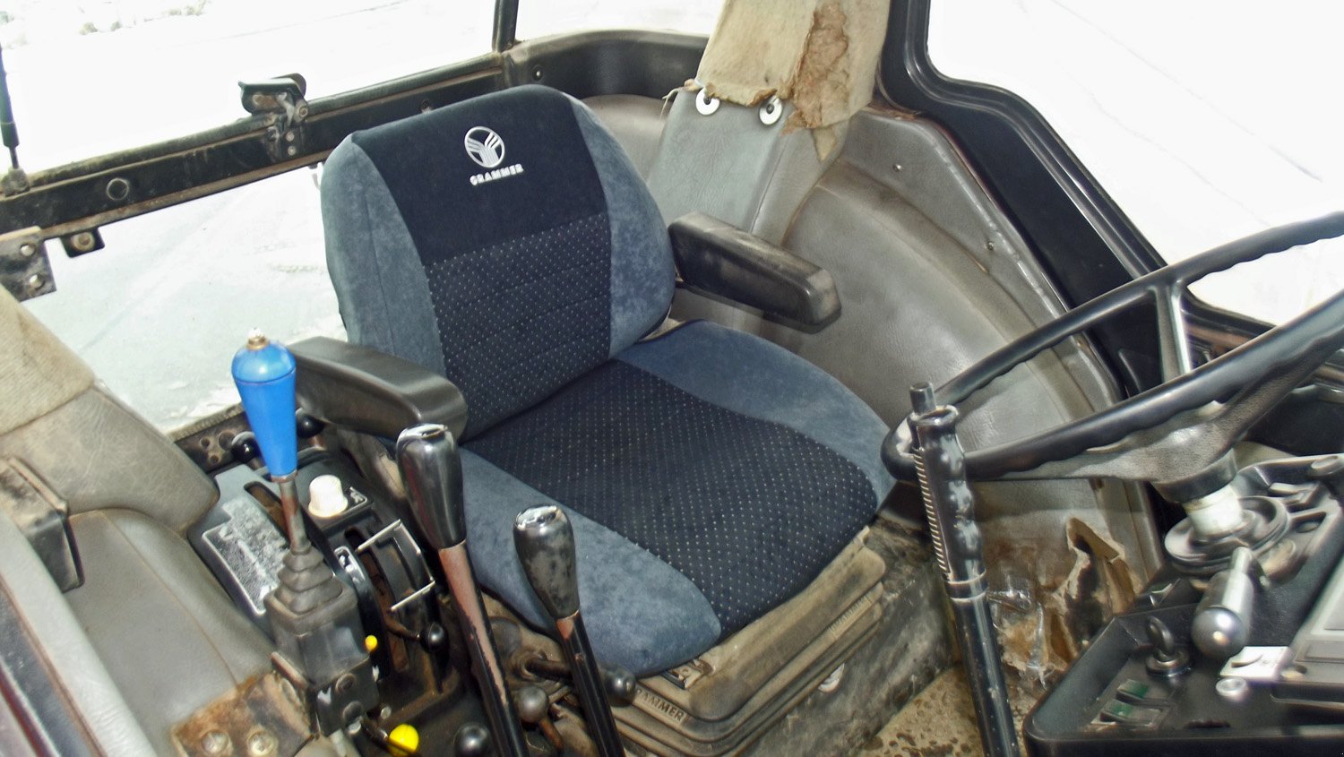 Traktor a típus Case IH 844 Frontlader+Frontzapfwelle Unikat, Gebrauchtmaschine ekkor: Mittelsdorf (Kép 4)