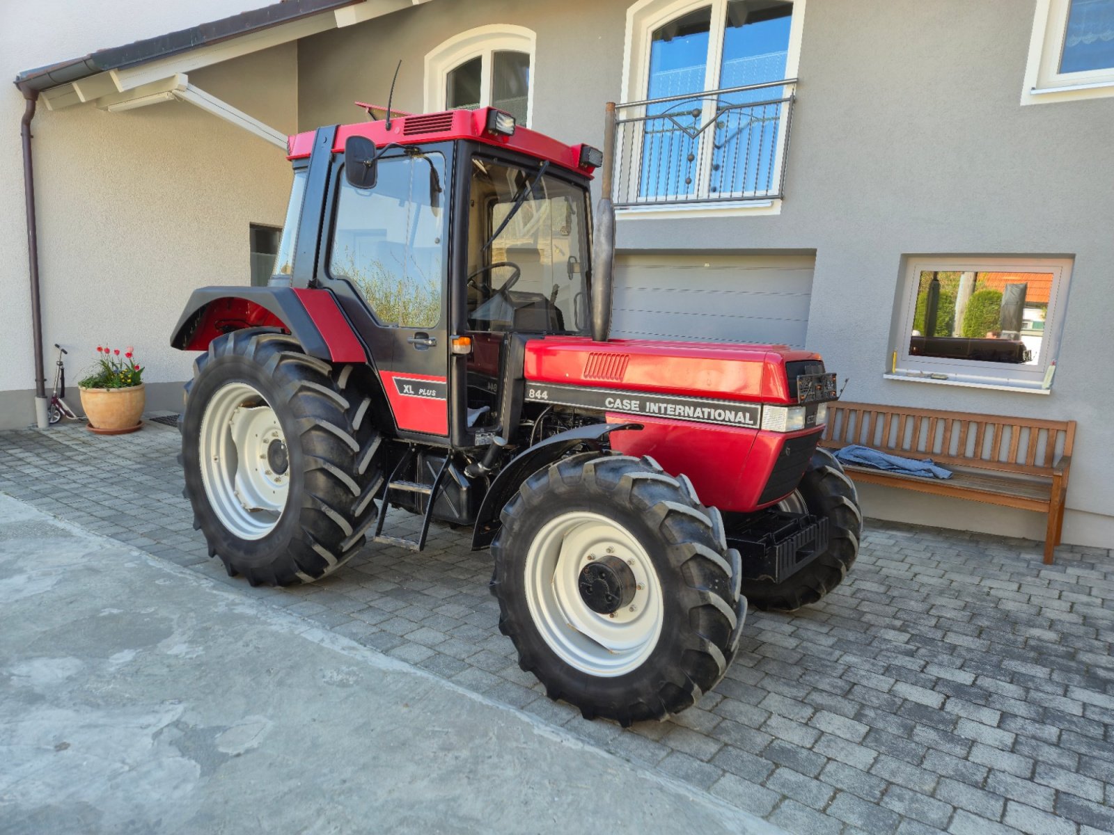 Traktor des Typs Case IH 844 XL Plus, Gebrauchtmaschine in Petersdorf (Bild 7)