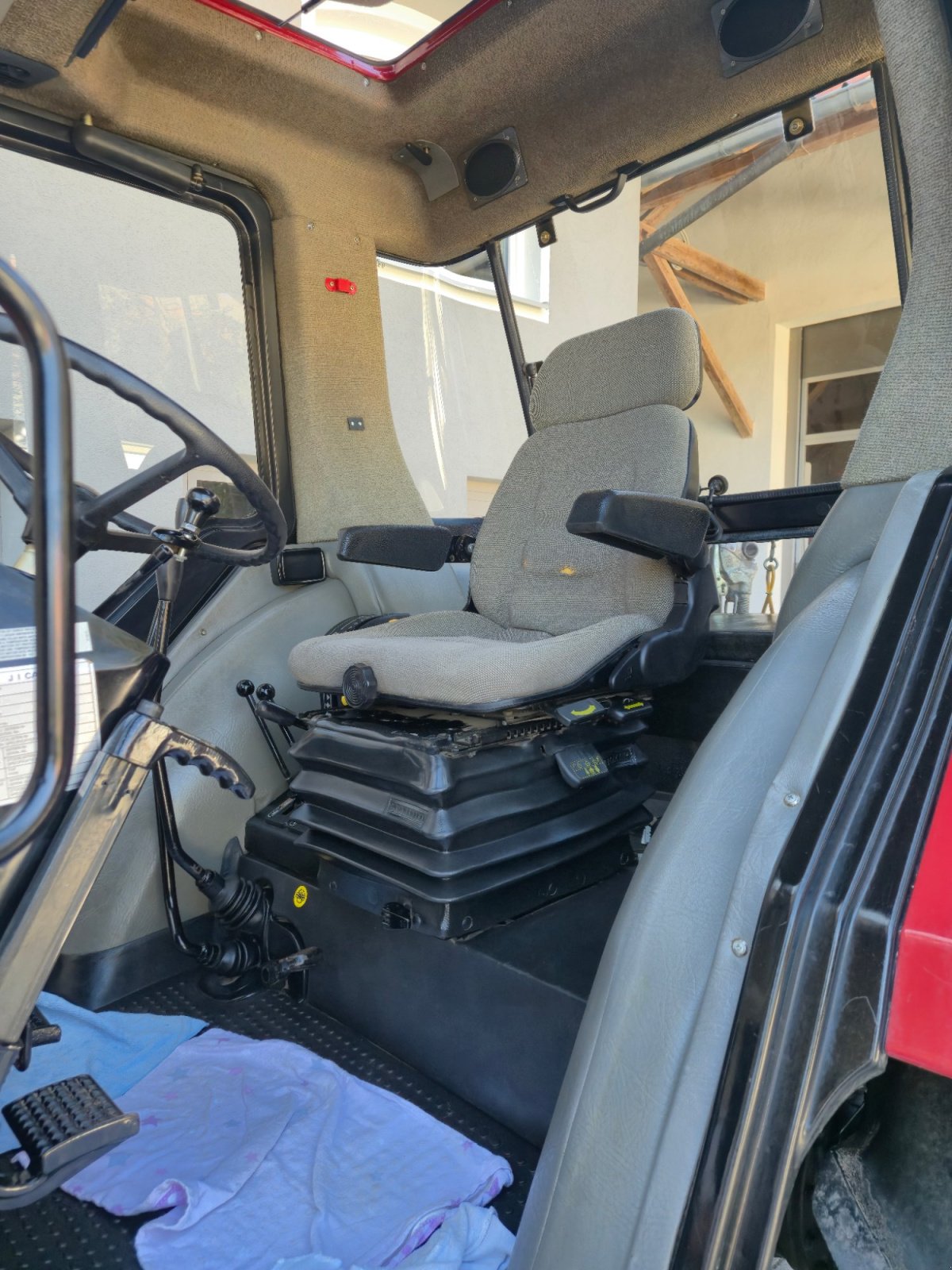 Traktor des Typs Case IH 844 XL Plus, Gebrauchtmaschine in Petersdorf (Bild 11)