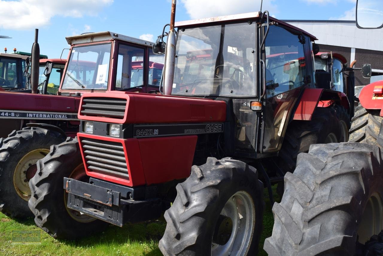 Traktor des Typs Case IH 844 XLN, Gebrauchtmaschine in Oyten (Bild 2)