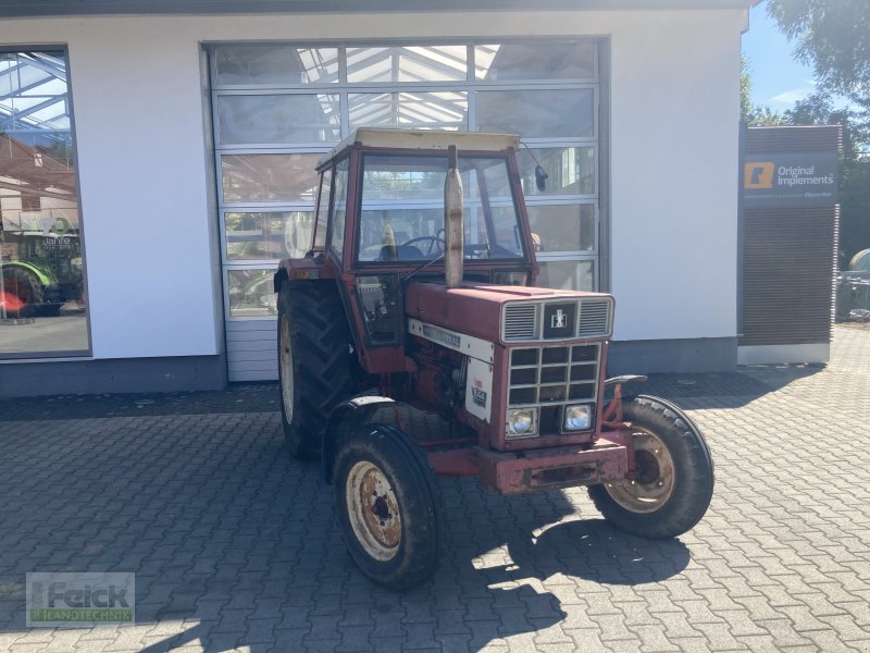Traktor des Typs Case IH 844, Gebrauchtmaschine in Reinheim (Bild 1)