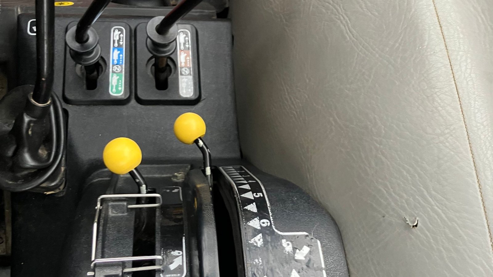 Traktor от тип Case IH 845 XL Plus, Gebrauchtmaschine в Spøttrup (Снимка 16)