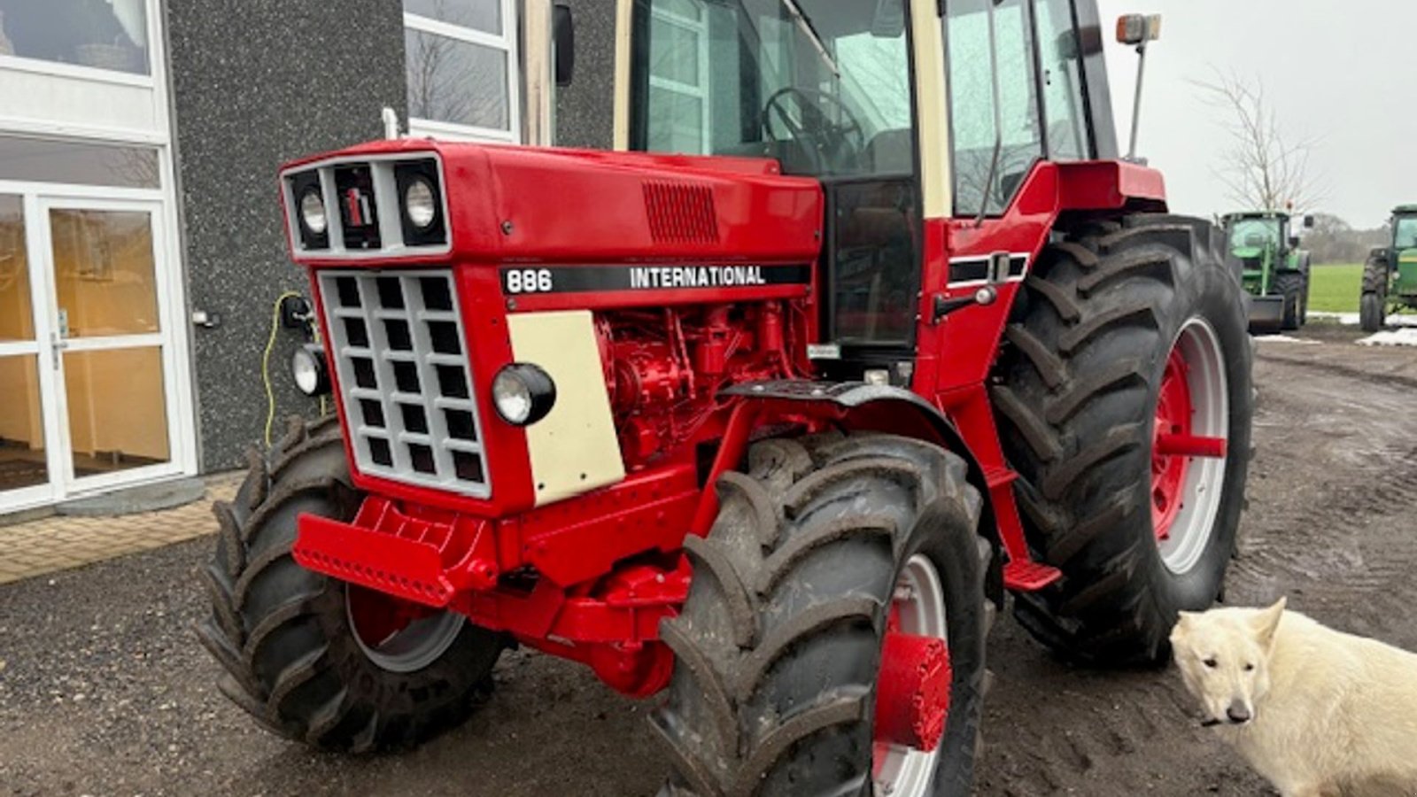 Traktor tip Case IH 886 NYRENOVERET, NYE DÆK, Gebrauchtmaschine in Dronninglund (Poză 2)