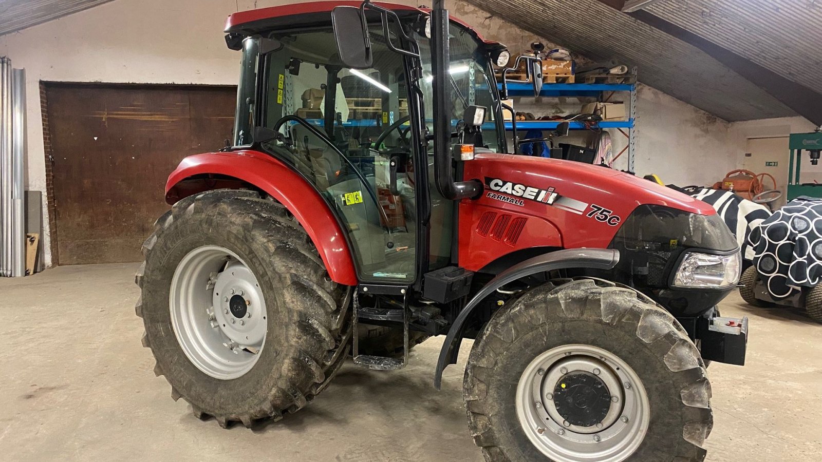 Traktor del tipo Case IH Case IH Farmal 75 C Traktor sælges momsfri, Gebrauchtmaschine In Kjellerup (Immagine 1)