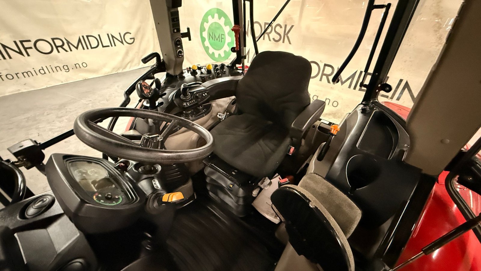 Traktor van het type Case IH CASE IH Farmall U 115 PRO, Gebrauchtmaschine in Ølen (Foto 14)