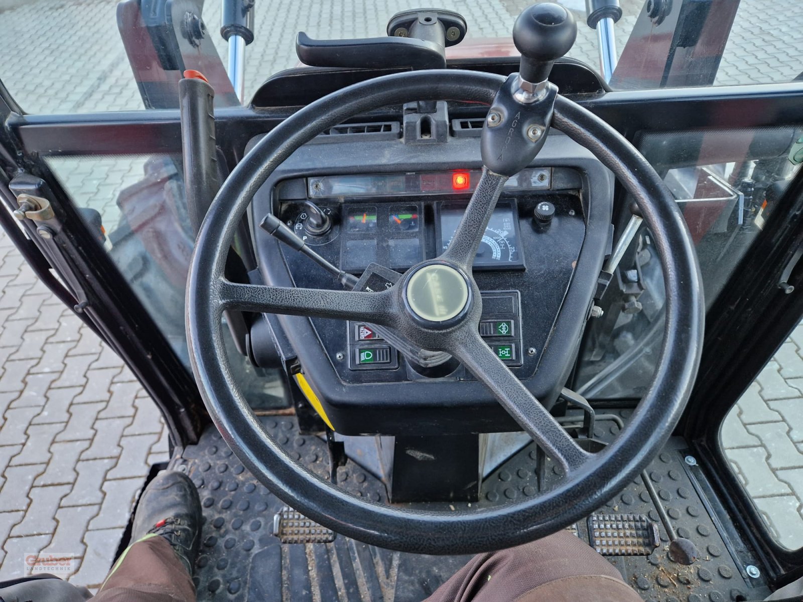 Traktor des Typs Case IH CS 68 A, Gebrauchtmaschine in Wallersdorf (Bild 4)