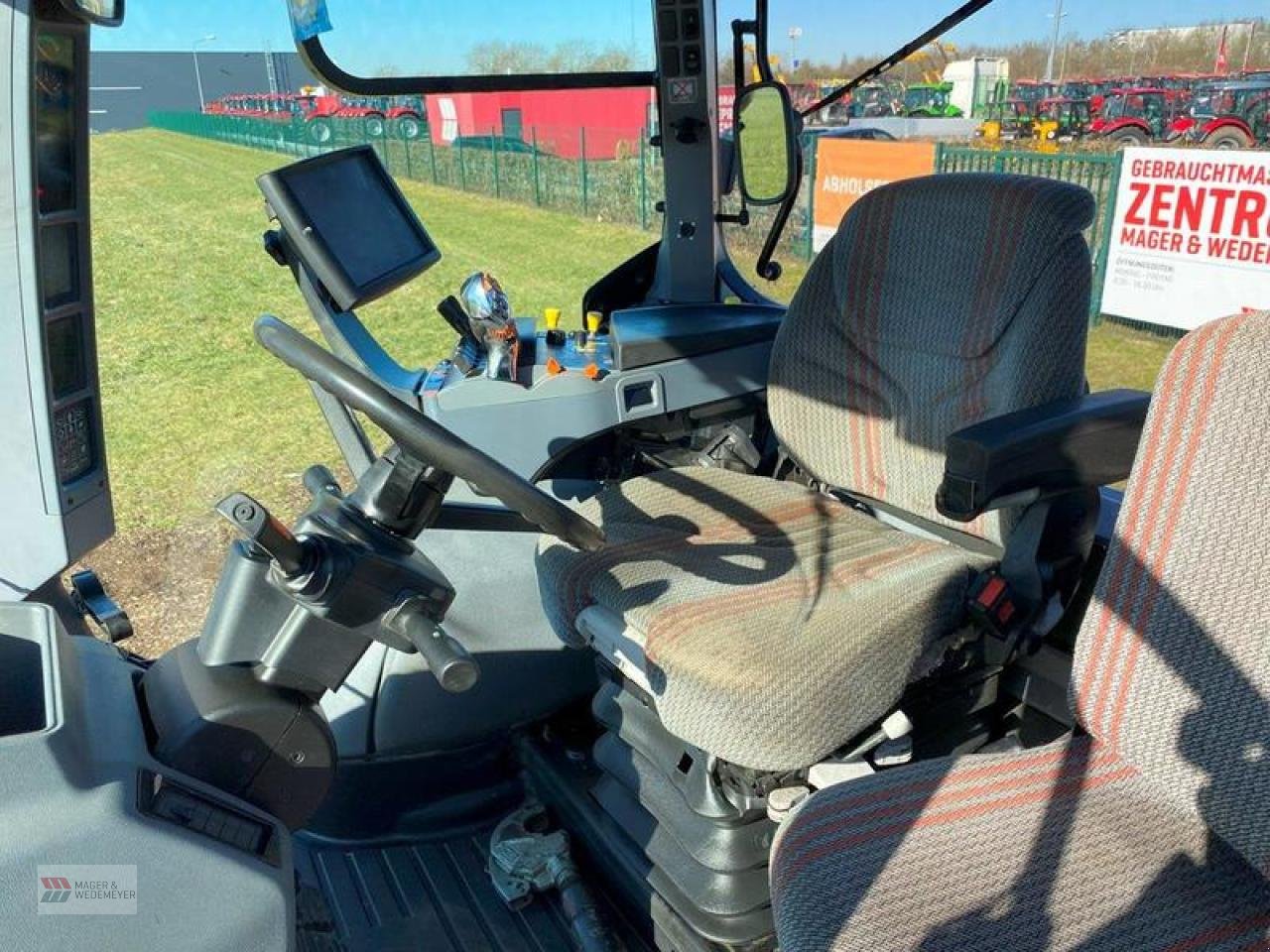 Traktor Türe ait Case IH CVT 6230 MIT FRONTZAPFWELLE, Gebrauchtmaschine içinde Oyten (resim 8)