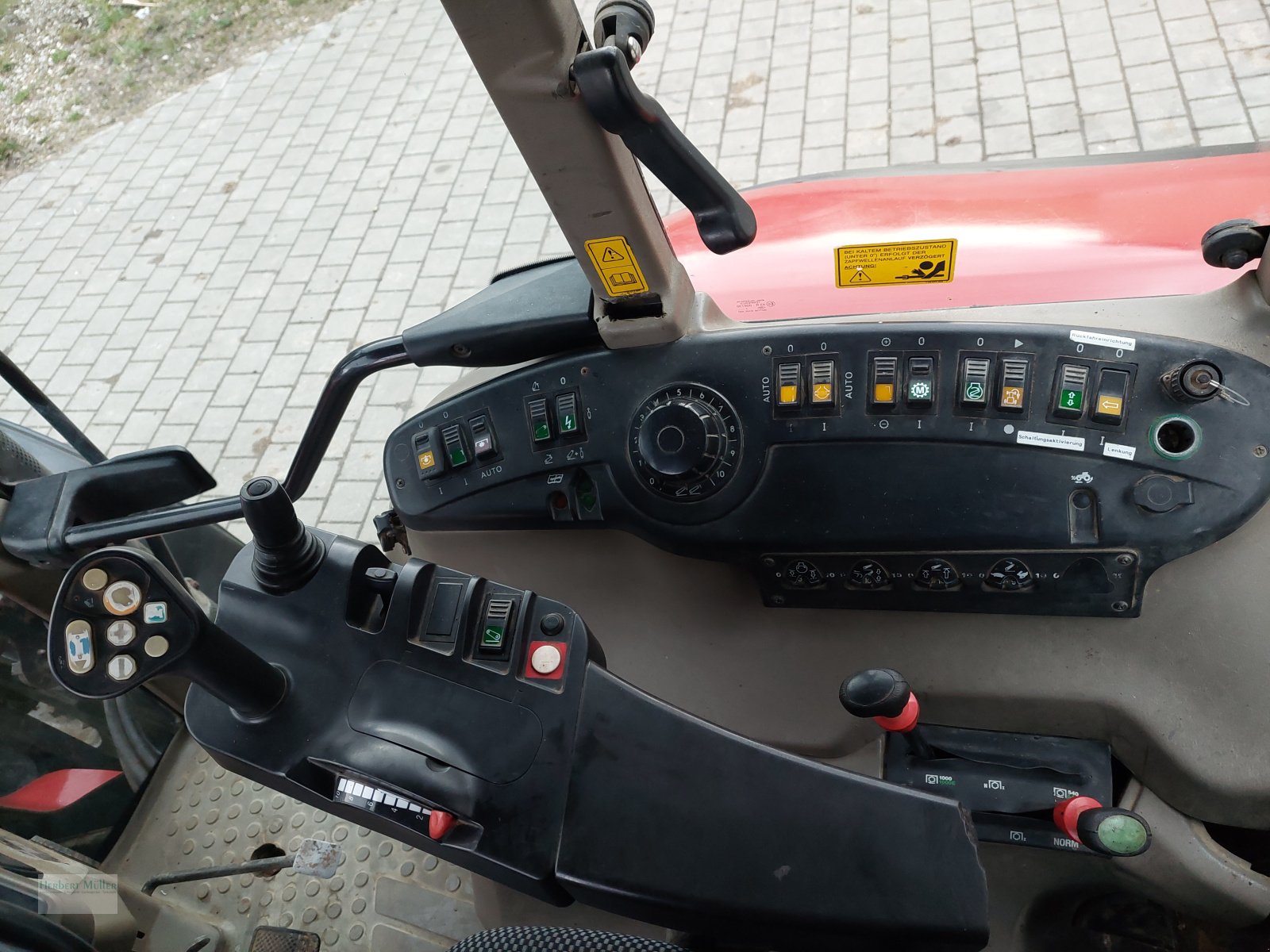 Traktor des Typs Case IH CVX 1170, Gebrauchtmaschine in Sauldorf (Bild 7)