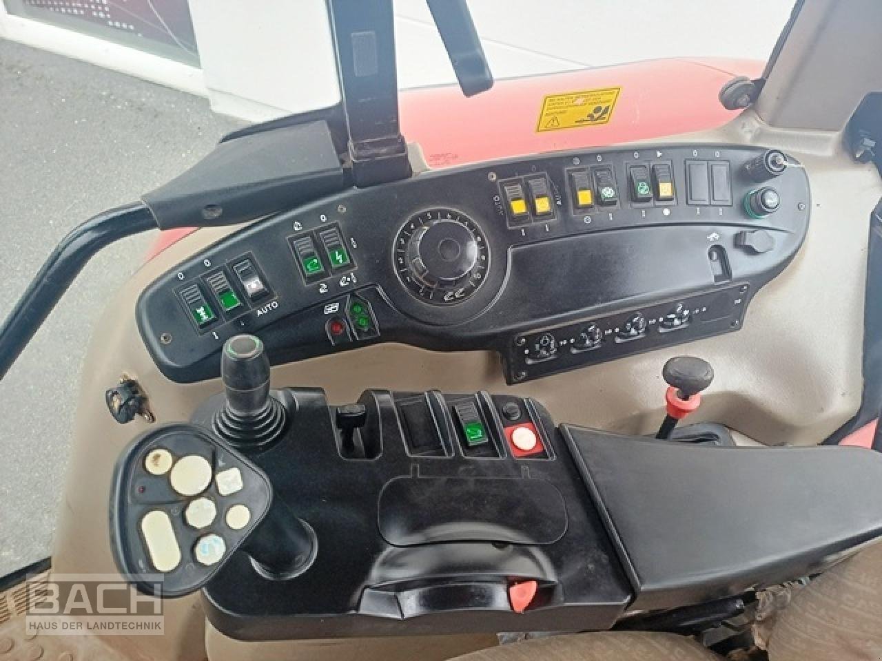 Traktor des Typs Case IH CVX 1190, Gebrauchtmaschine in Boxberg-Seehof (Bild 7)