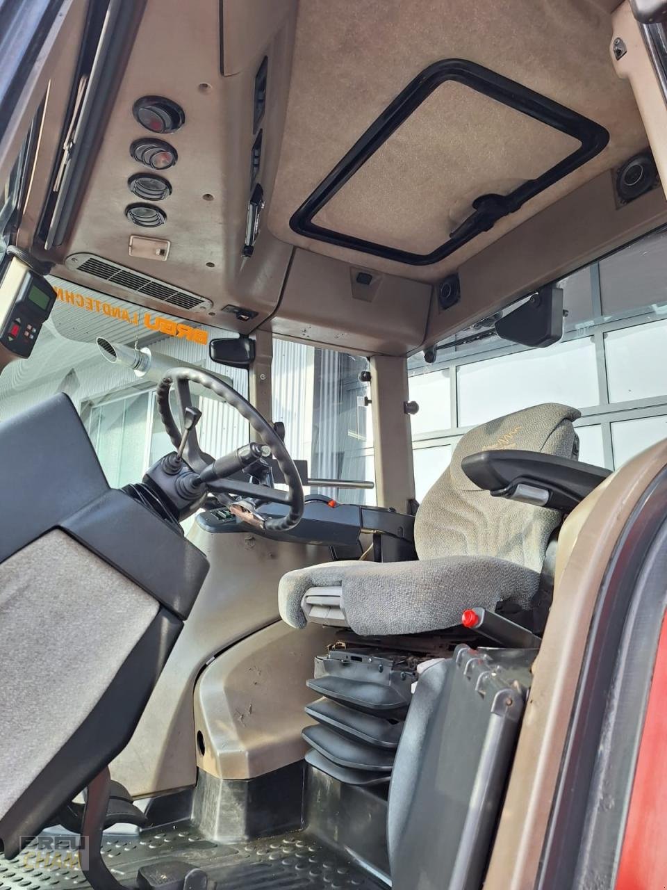 Traktor of the type Case IH CVX 150, Gebrauchtmaschine in Cham (Picture 8)