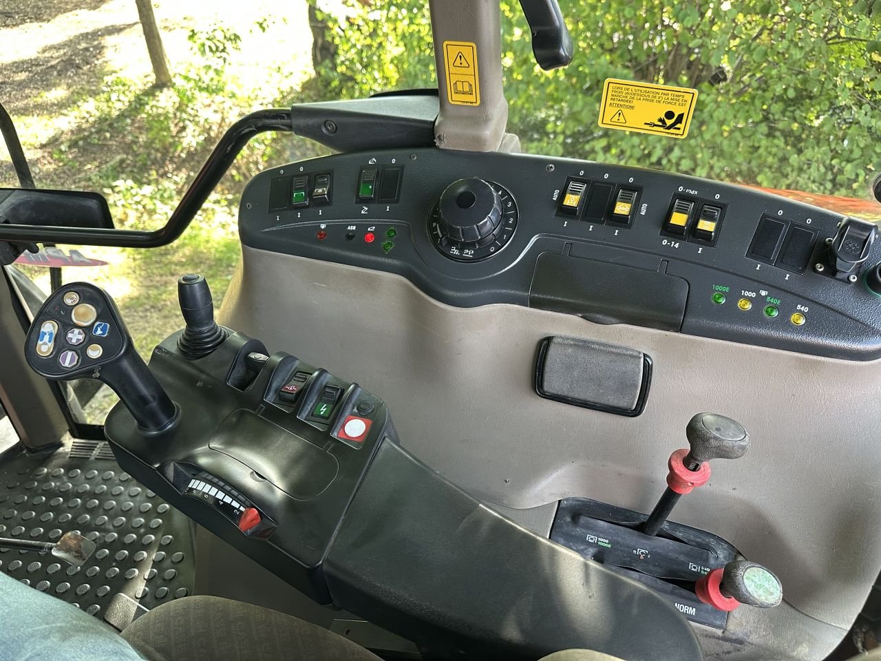 Traktor van het type Case IH CVX 150, Gebrauchtmaschine in Rossum (Foto 11)