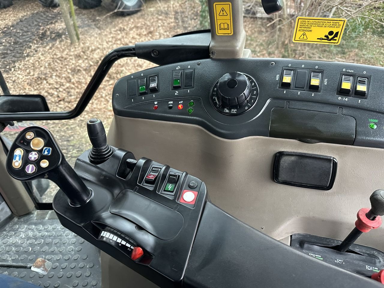 Traktor от тип Case IH CVX 150, Gebrauchtmaschine в Rossum (Снимка 9)