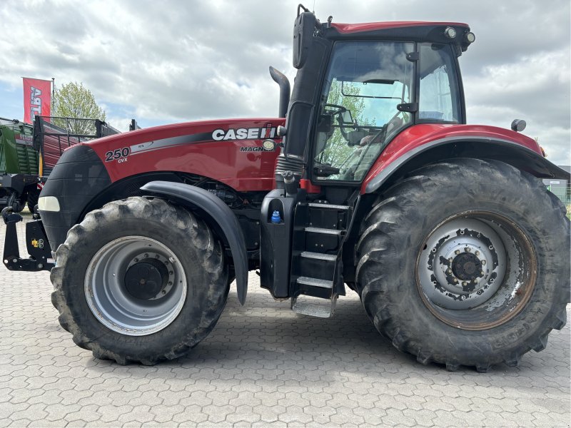 Traktor of the type Case IH CVX 310, Gebrauchtmaschine in Bad Oldesloe (Picture 1)