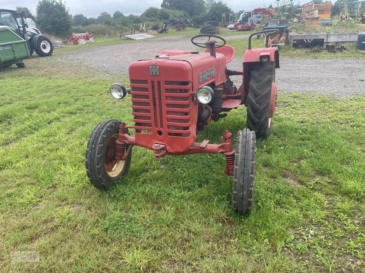 Traktor van het type Case IH D 324, Gebrauchtmaschine in Schmalfeld (Foto 2)