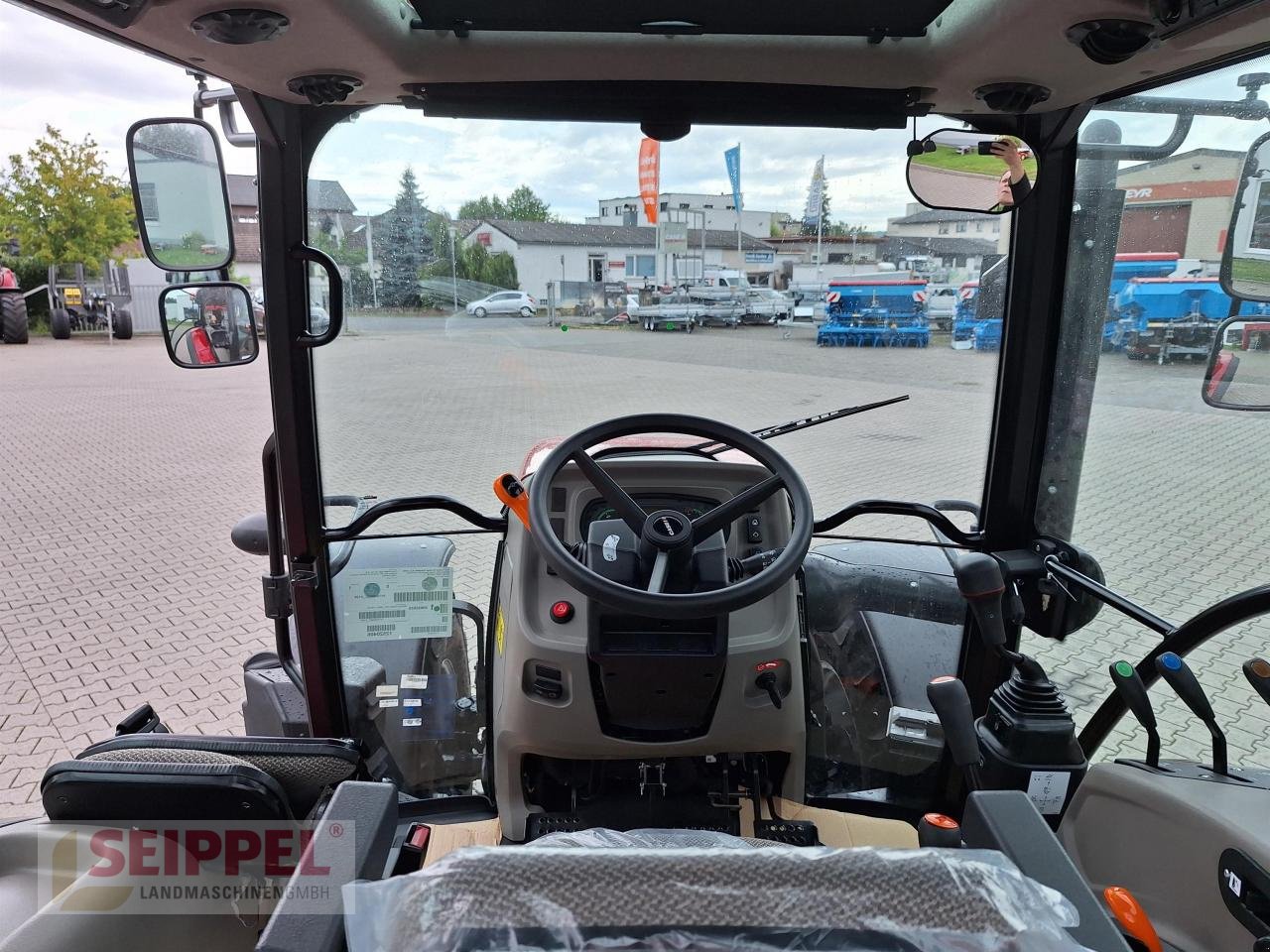 Traktor typu Case IH FARMALL 100 A PS AC MMV, Neumaschine v Groß-Umstadt (Obrázek 7)