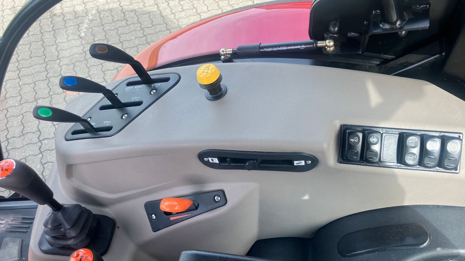 Traktor des Typs Case IH Farmall 100 A, Gebrauchtmaschine in Hurup Thy (Bild 12)