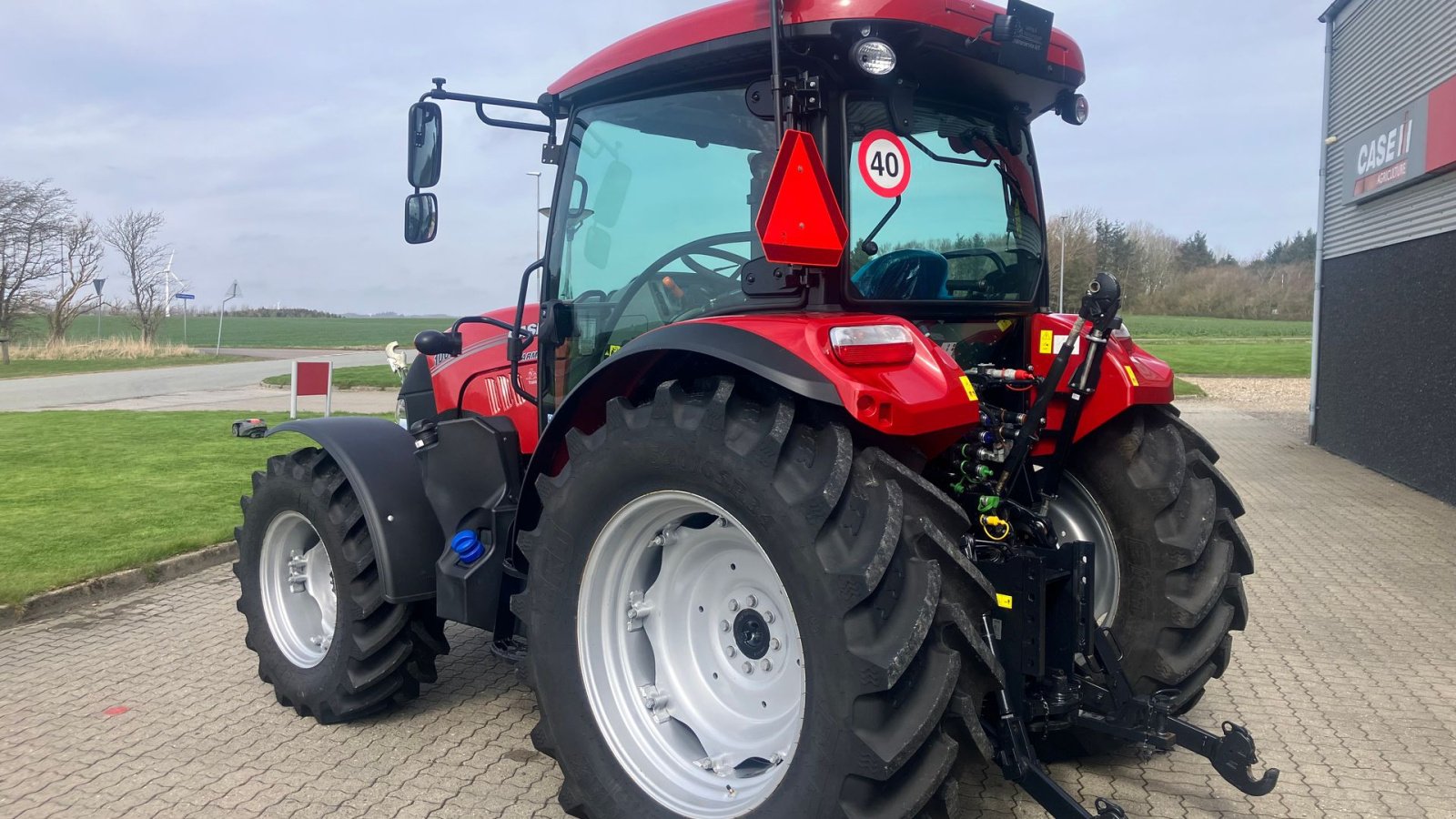 Traktor des Typs Case IH Farmall 100 A, Gebrauchtmaschine in Hurup Thy (Bild 4)