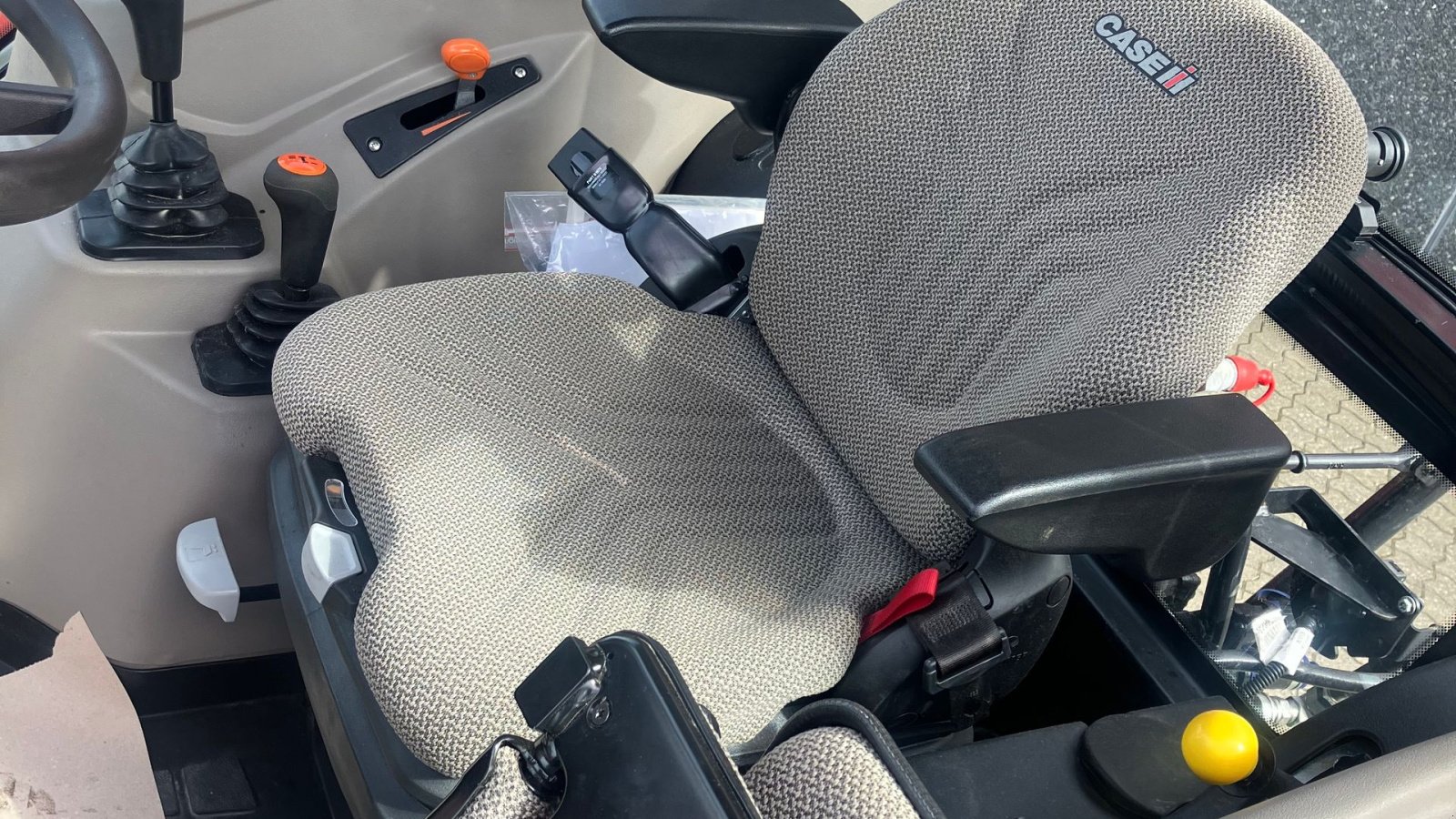 Traktor des Typs Case IH Farmall 100 A, Gebrauchtmaschine in Hurup Thy (Bild 11)