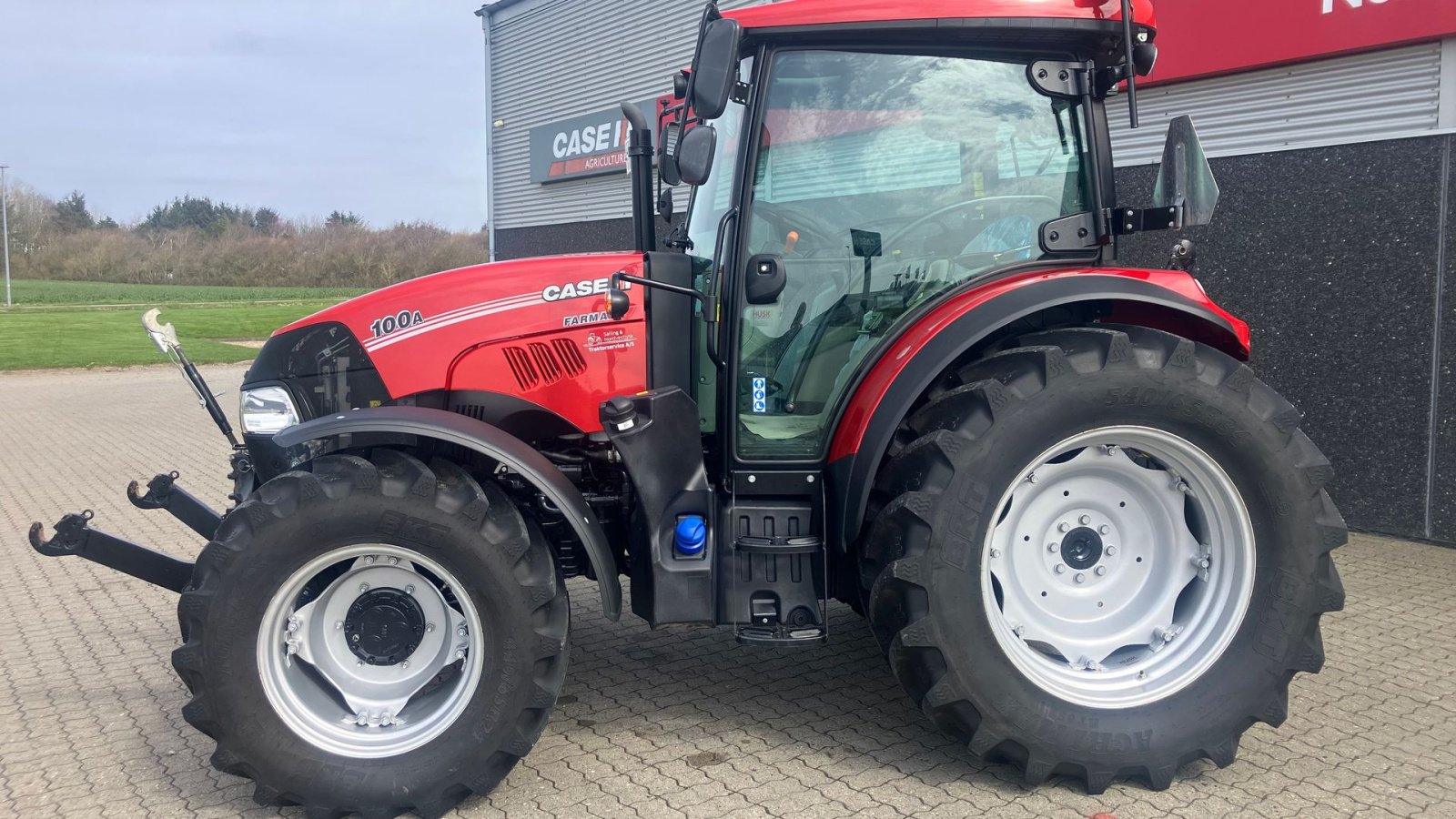 Traktor des Typs Case IH Farmall 100 A, Gebrauchtmaschine in Hurup Thy (Bild 3)