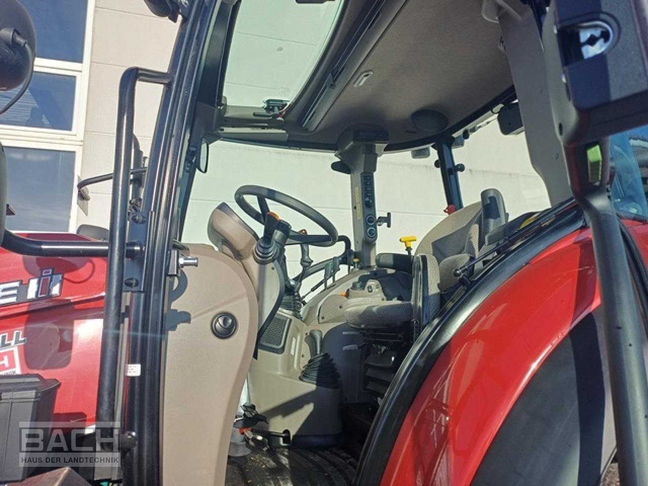 Traktor типа Case IH FARMALL 100 C HILO POWERSHUTTLE, Neumaschine в Boxberg-Seehof (Фотография 5)