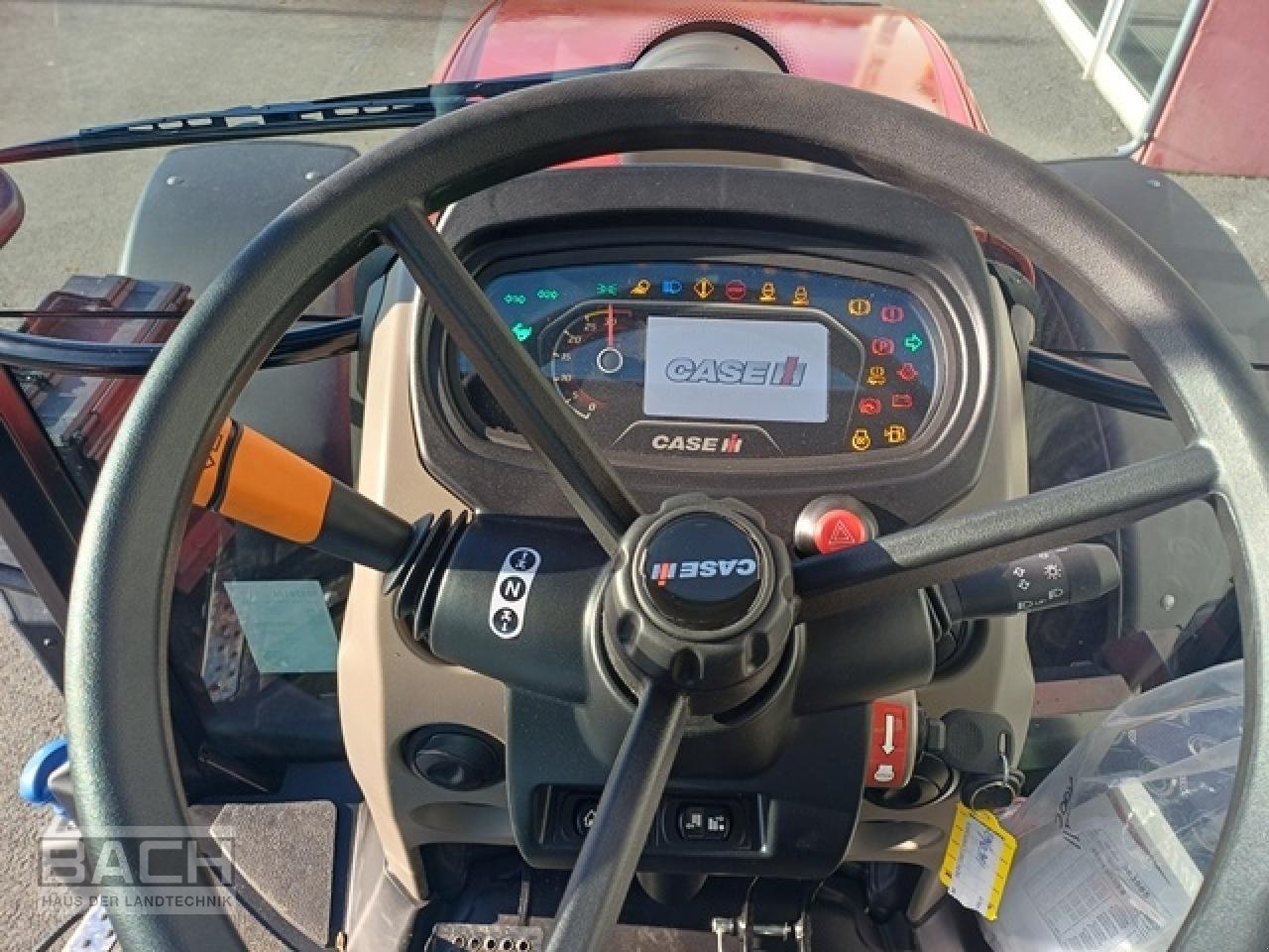 Traktor типа Case IH FARMALL 100 C HILO POWERSHUTTLE, Neumaschine в Boxberg-Seehof (Фотография 8)
