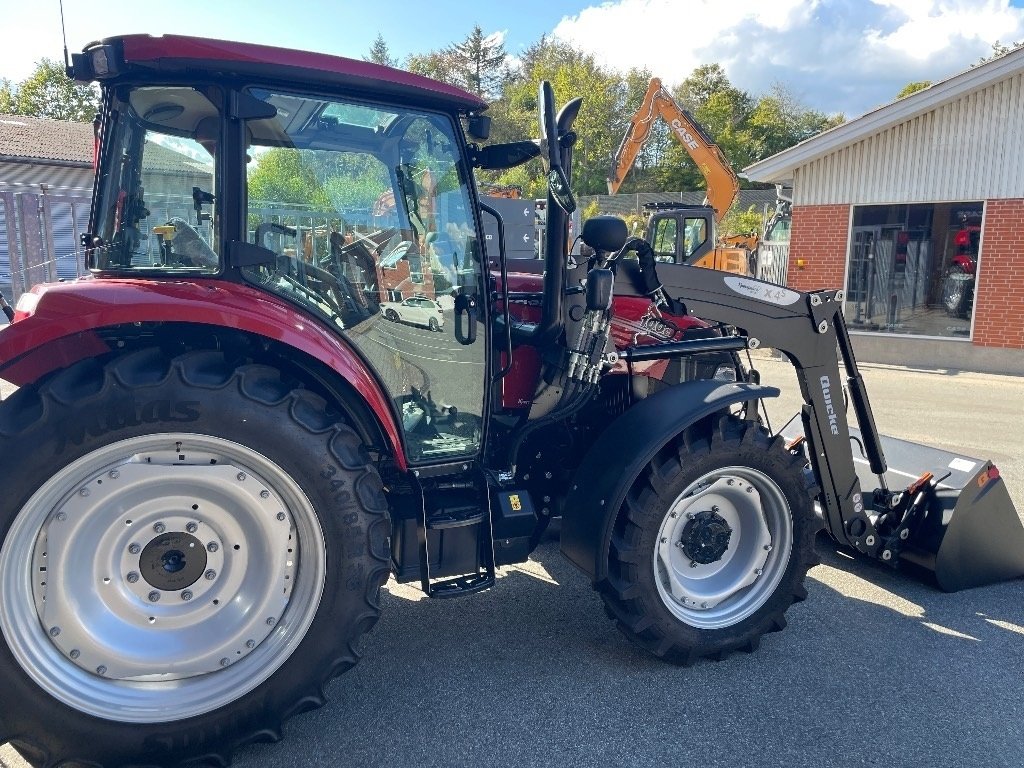Traktor van het type Case IH Farmall 100 C med Ålø Q4 frontlæsser, Gebrauchtmaschine in Vrå, Frejlev, Hornslet & Ringsted (Foto 2)