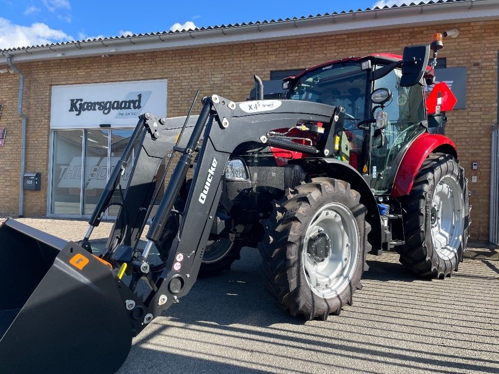Traktor van het type Case IH Farmall 100 C med Ålø Q4 frontlæsser, Gebrauchtmaschine in Vrå, Frejlev, Hornslet & Ringsted (Foto 1)