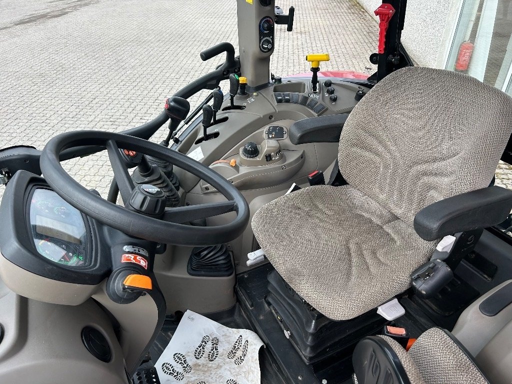 Traktor типа Case IH Farmall 100 C, Gebrauchtmaschine в Vrå, Frejlev, Hornslet & Ringsted (Фотография 4)