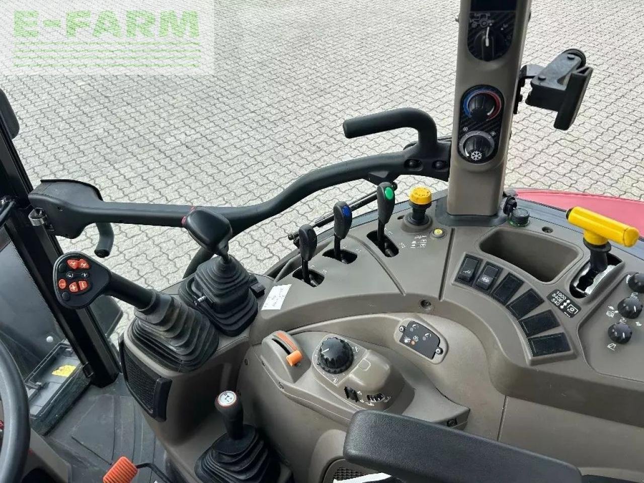 Traktor типа Case IH farmall 100 c, Gebrauchtmaschine в AALBORG SV (Фотография 5)