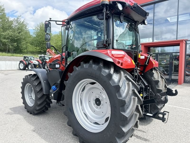 Traktor des Typs Case IH Farmall 100A, Neumaschine in St. Marienkirchen (Bild 4)