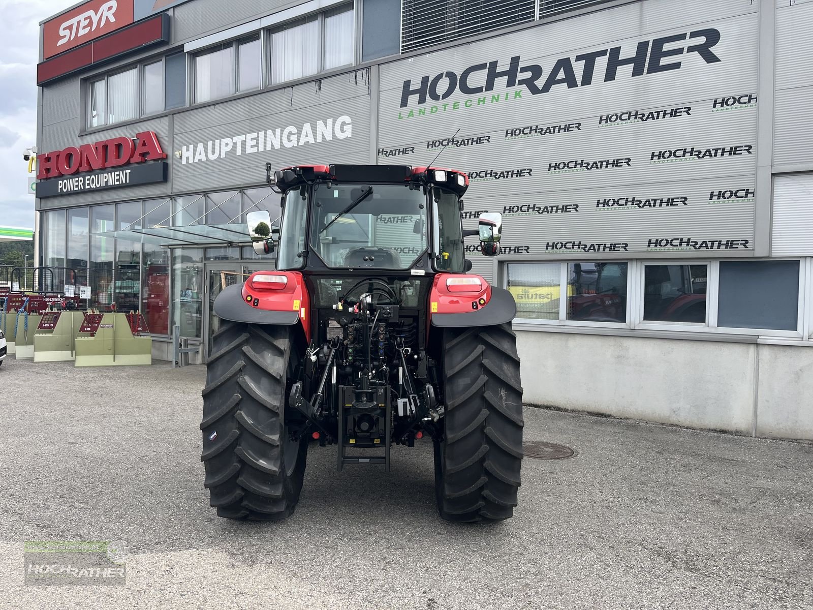 Traktor tip Case IH Farmall 100C Selection, Neumaschine in Kronstorf (Poză 3)