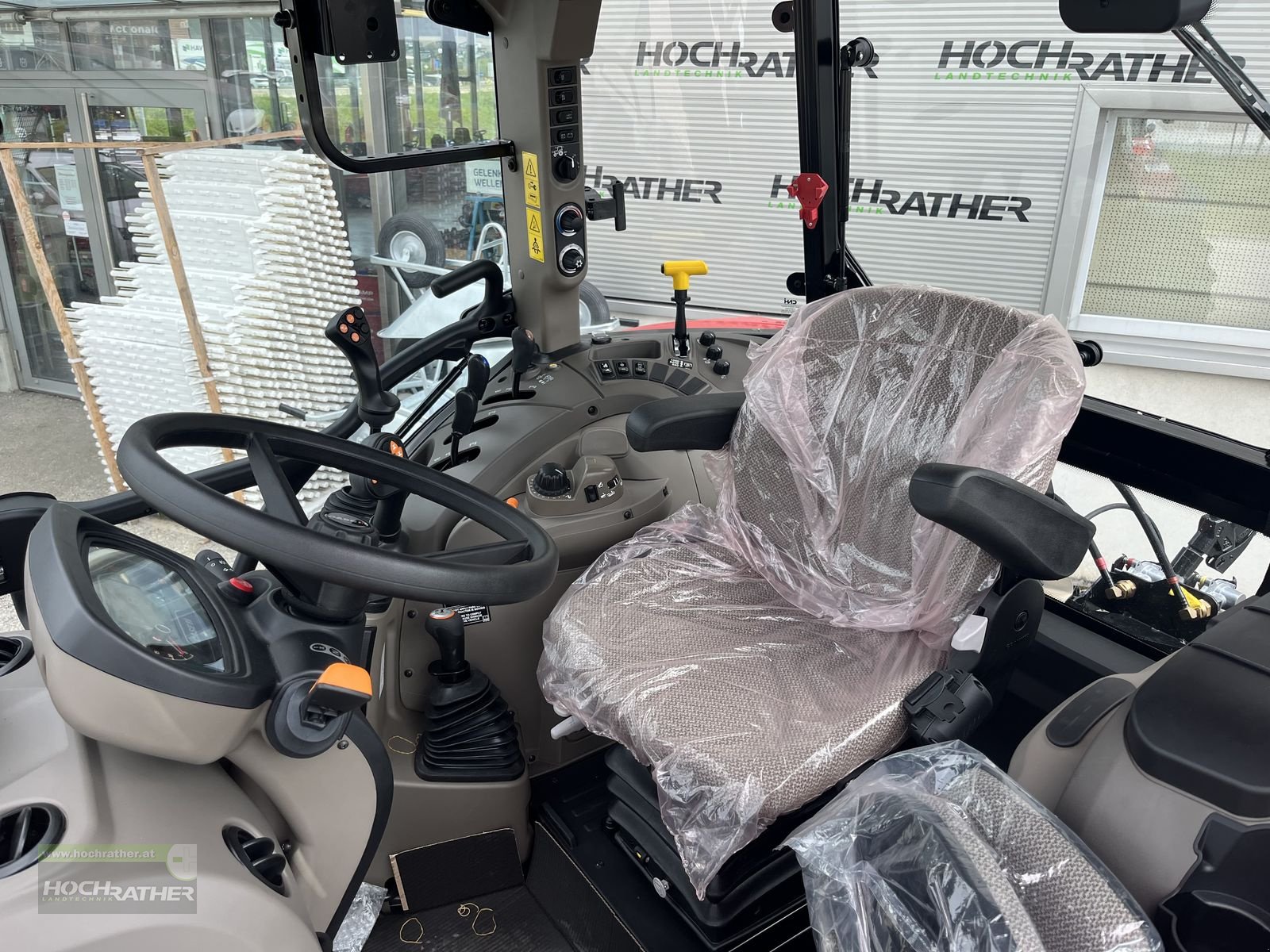 Traktor tip Case IH Farmall 100C Selection, Neumaschine in Kronstorf (Poză 7)