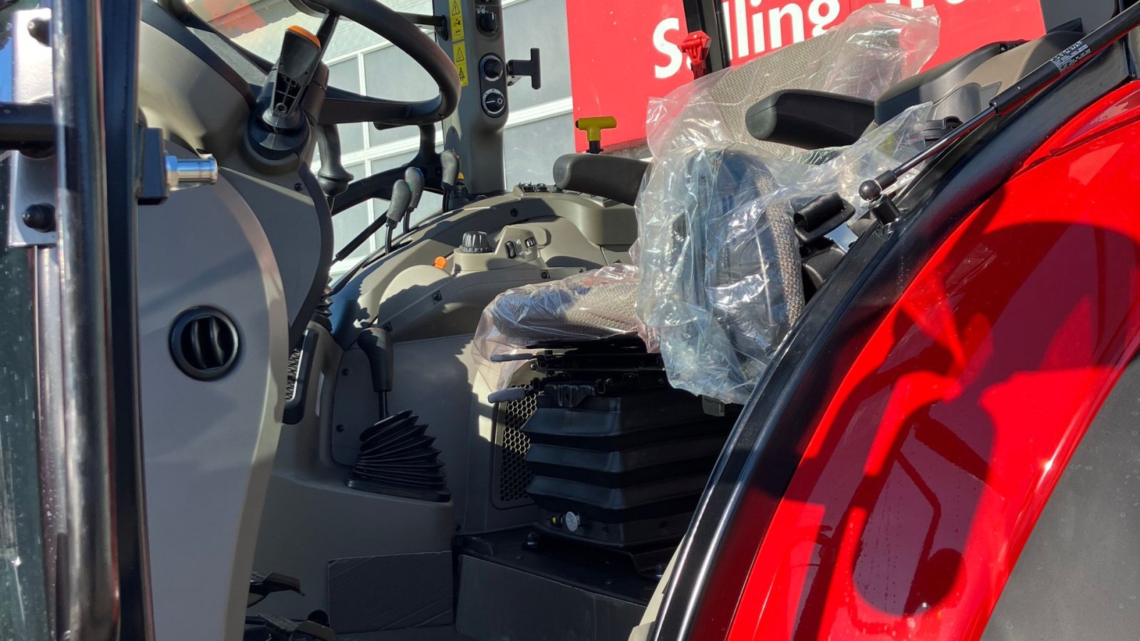 Traktor za tip Case IH Farmall 100C, Gebrauchtmaschine u Spøttrup (Slika 13)