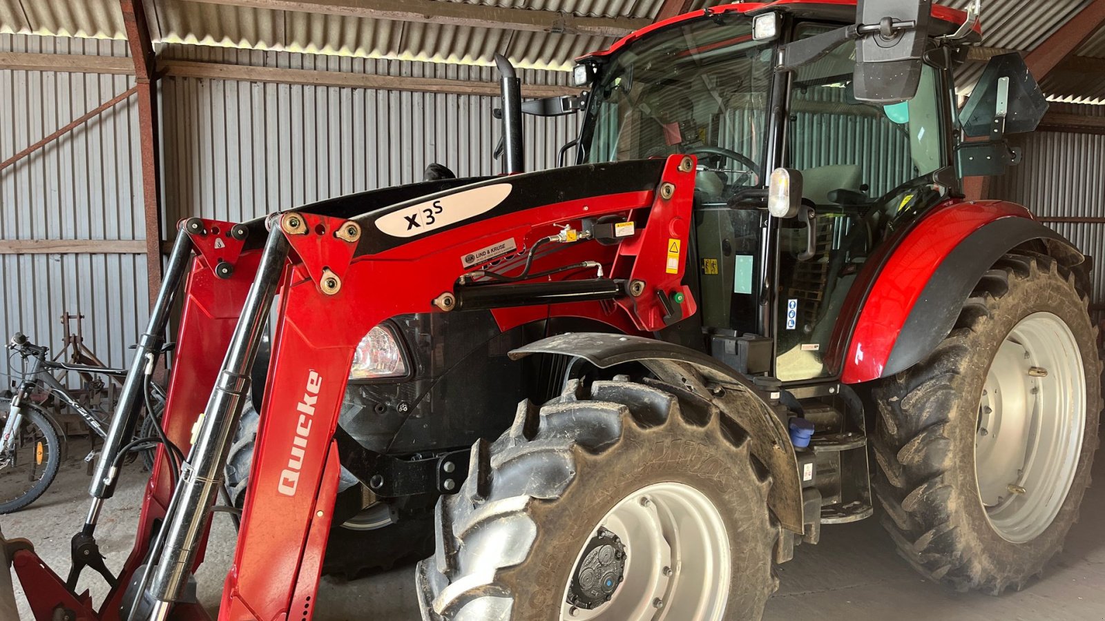 Traktor типа Case IH Farmall 100C, Gebrauchtmaschine в Middelfart (Фотография 1)