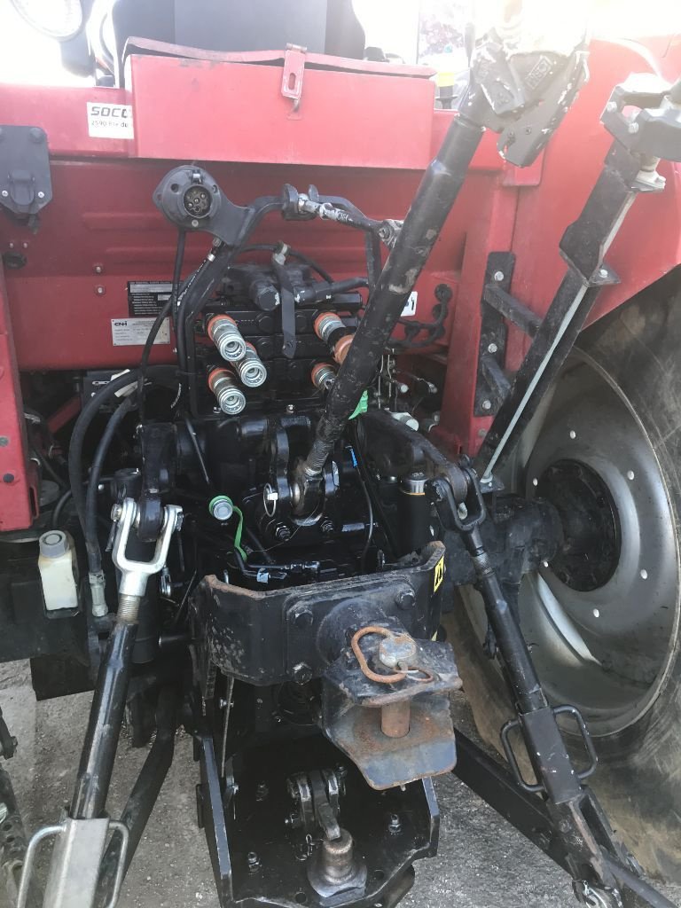 Traktor του τύπου Case IH FARMALL 105 C, Gebrauchtmaschine σε MORLHON LE HAUT (Φωτογραφία 9)