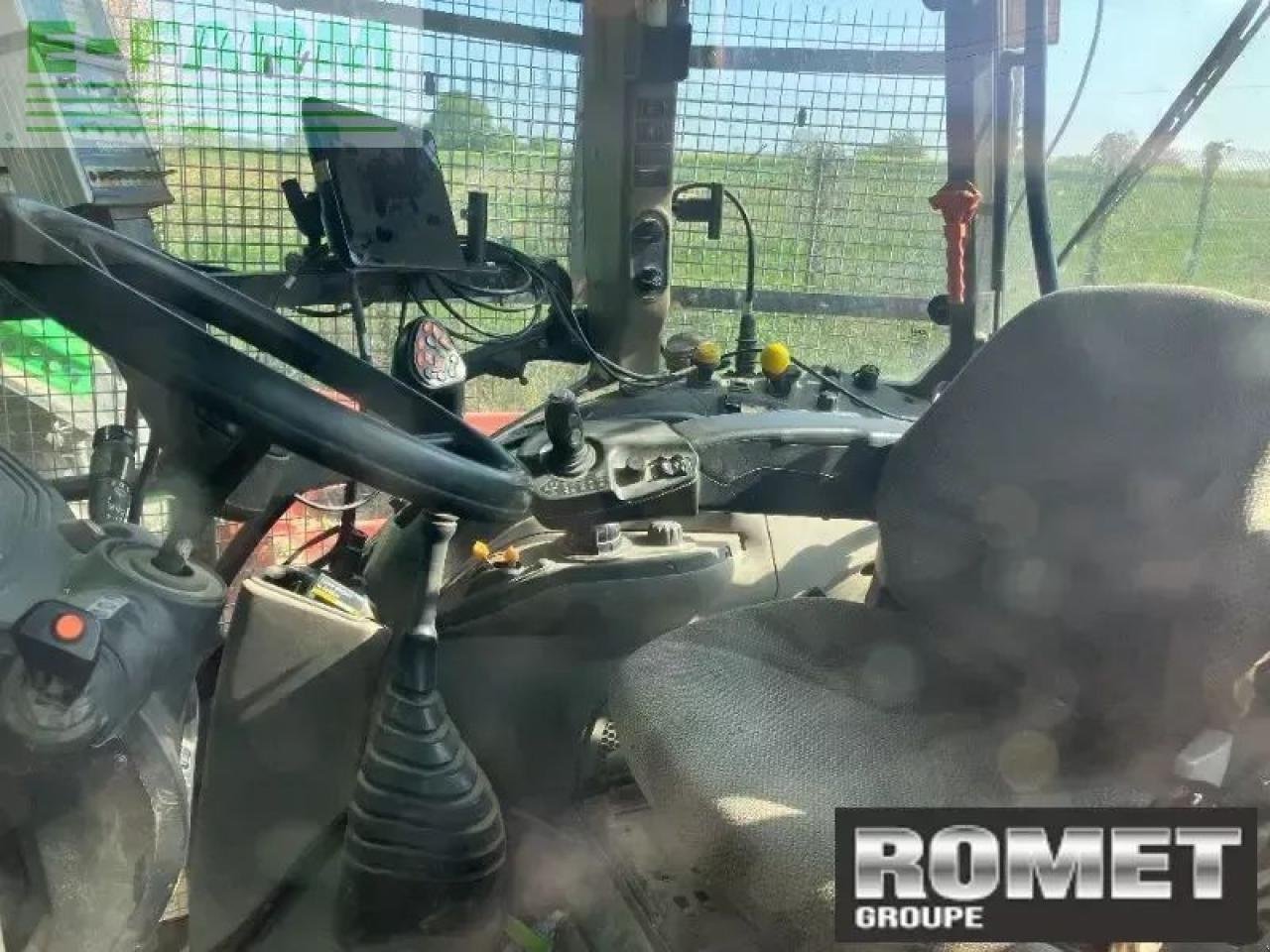 Traktor του τύπου Case IH farmall 115 u pr, Gebrauchtmaschine σε GENNES-SUR-GLAIZE (Φωτογραφία 1)