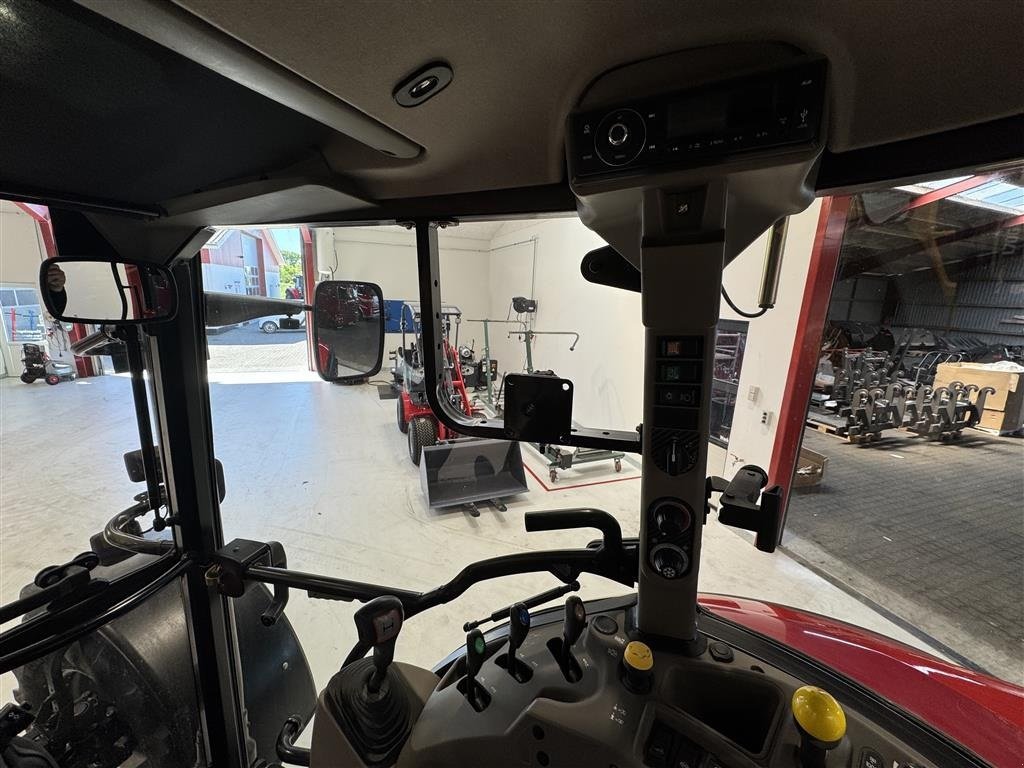 Traktor des Typs Case IH FARMALL 115U KUN 425 TIMER! SOM NY!, Gebrauchtmaschine in Nørager (Bild 20)