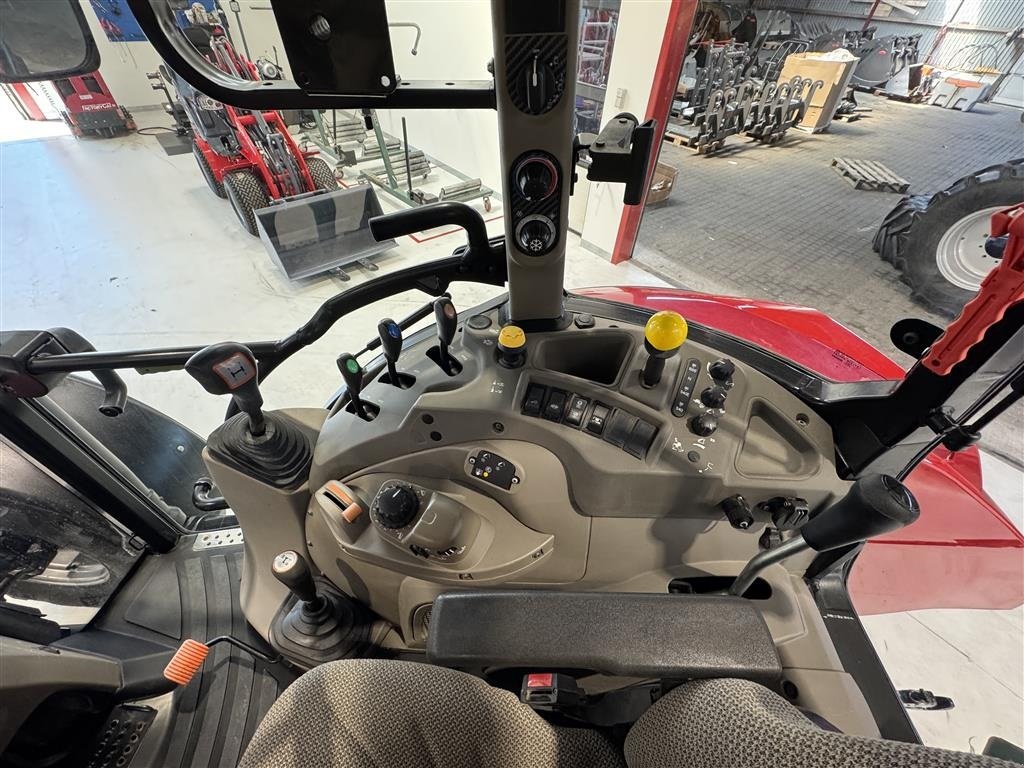 Traktor типа Case IH FARMALL 115U KUN 425 TIMER! SOM NY!, Gebrauchtmaschine в Nørager (Фотография 17)