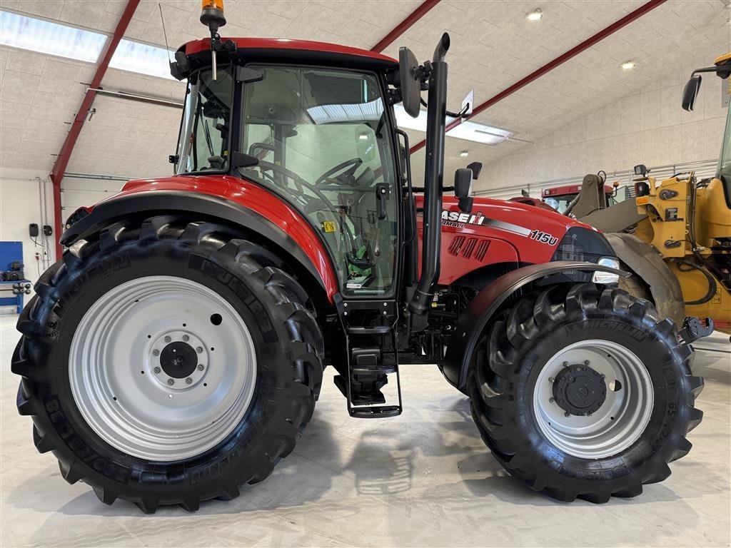 Traktor типа Case IH FARMALL 115U KUN 425 TIMER! SOM NY!, Gebrauchtmaschine в Nørager (Фотография 10)