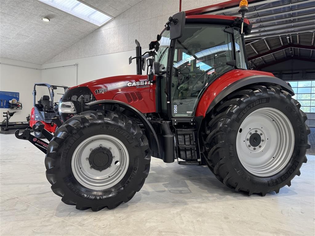 Traktor типа Case IH FARMALL 115U KUN 425 TIMER! SOM NY!, Gebrauchtmaschine в Nørager (Фотография 3)