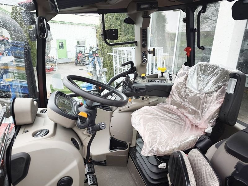 Traktor del tipo Case IH Farmall 120M, Neumaschine en St. Marienkirchen (Imagen 12)