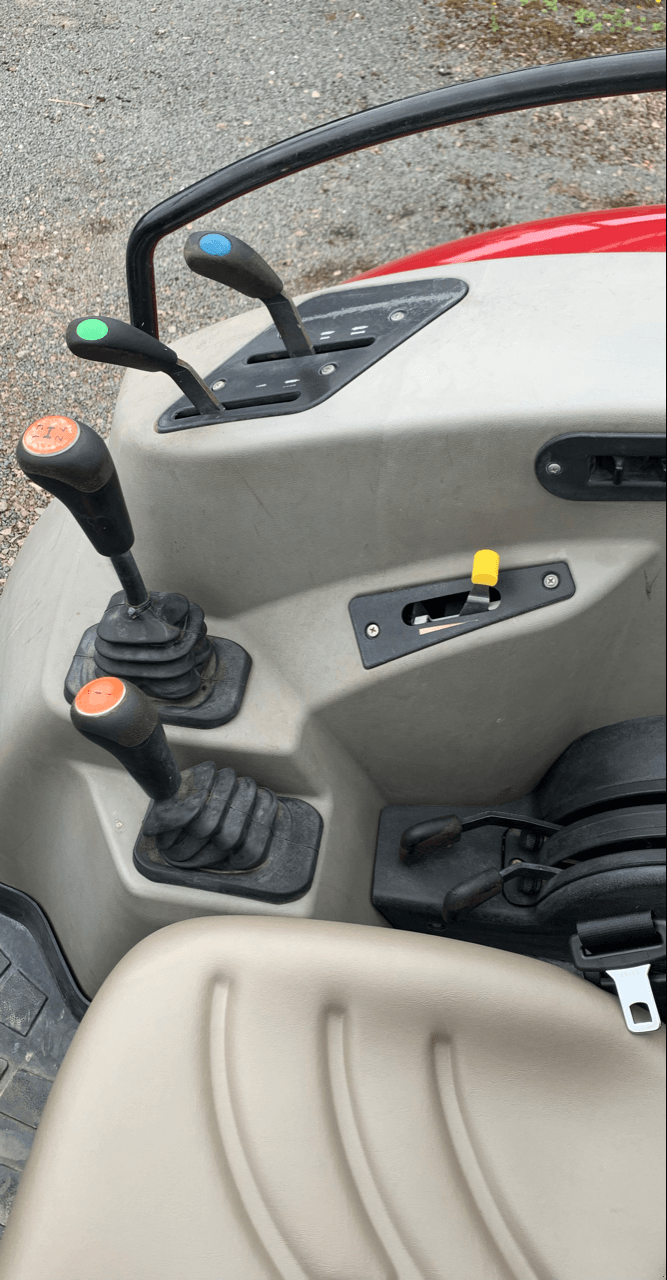 Traktor of the type Case IH FARMALL 55 A, Gebrauchtmaschine in ISIGNY-LE-BUAT (Picture 7)