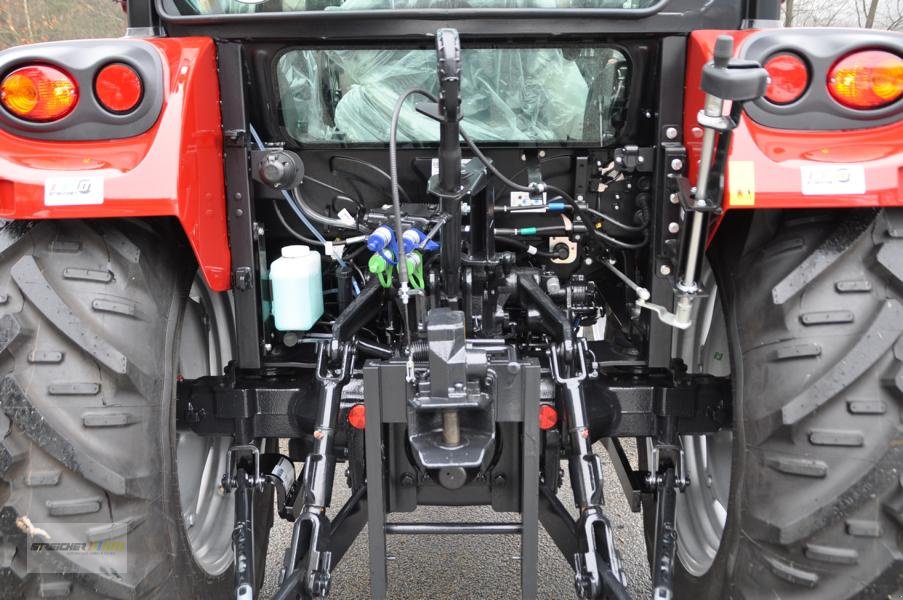 Traktor des Typs Case IH Farmall 55 A, Neumaschine in Lalling (Bild 19)