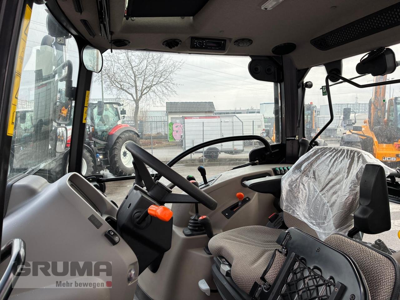 Traktor del tipo Case IH Farmall 55 A, Neumaschine In Friedberg-Derching (Immagine 17)