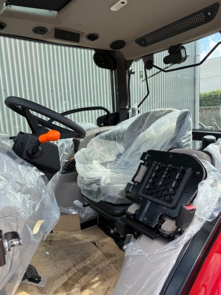 Traktor типа Case IH Farmall 55 A, Gebrauchtmaschine в Beveren-Waas Melsele (Фотография 11)