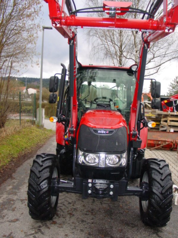 Traktor des Typs Case IH Farmall 55 A, Neumaschine in Viechtach (Bild 3)