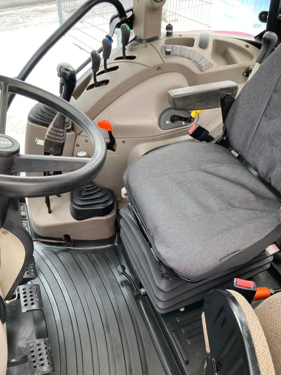 Traktor van het type Case IH Farmall 55C mit Klima, Gebrauchtmaschine in Stuhr (Foto 6)