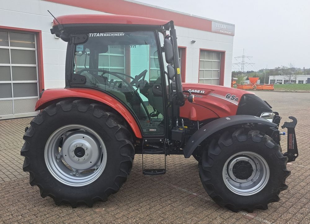 Traktor des Typs Case IH Farmall 65 A, Gebrauchtmaschine in Freiberg (Bild 3)